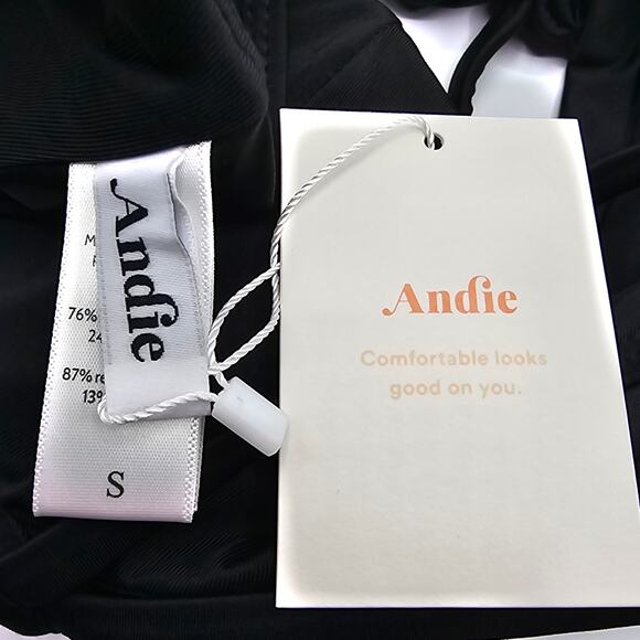 Andie Swim Womans size S The Rockaway Bikini Top in Black Double Strap NEW - Picture 5 of 7